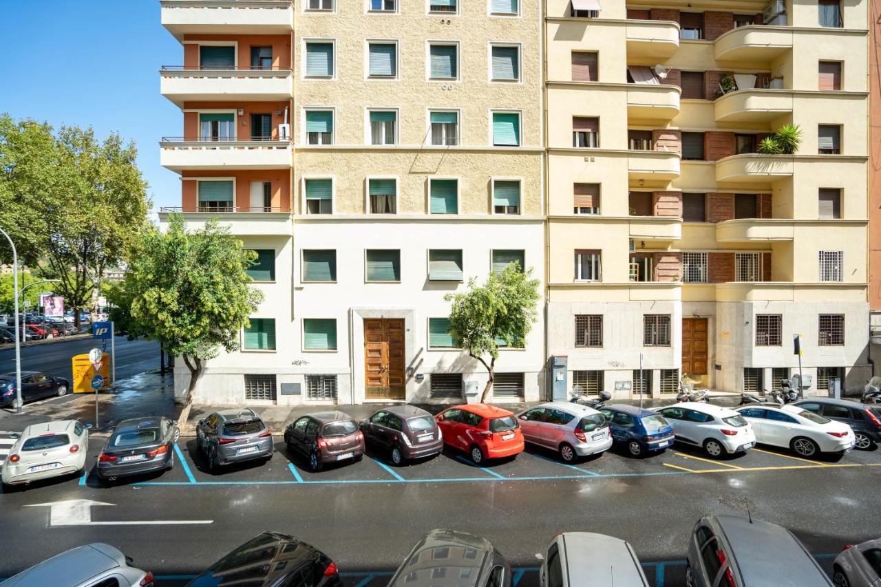 Capital Rooms Рим Екстериор снимка