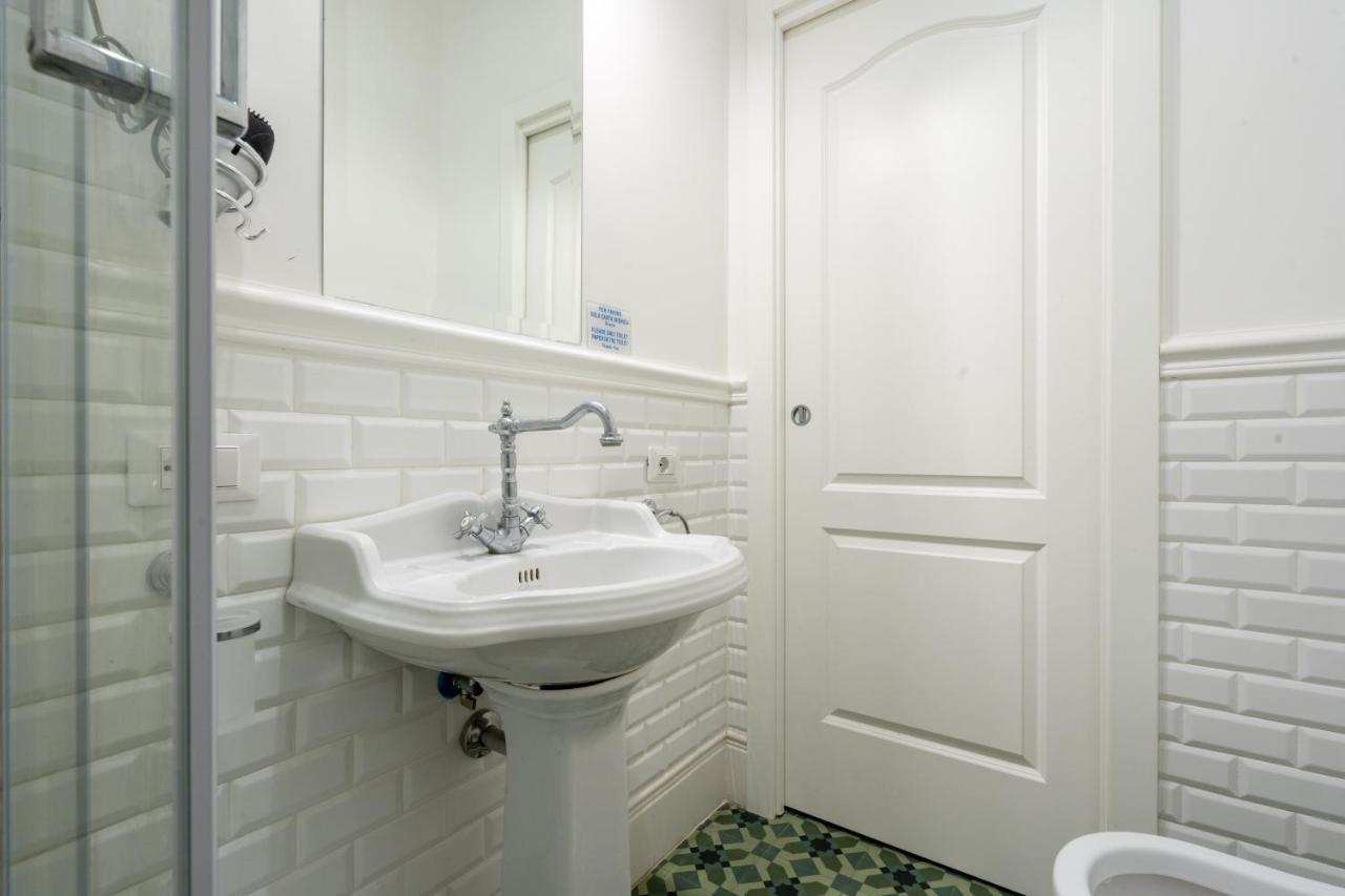 Capital Rooms Рим Екстериор снимка